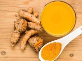 Son yıllarda sağlıklı yaşam trendlerinin yükselmesiyle birlikte Zerdeçal adını daha sık duymaya başladık. Özellikle doğal beslenme ve bitkisel destek arayışında olanların tercih ettiği bu güçlü baharat, hem mutfakta hem de alternatif sağlık uygulamalarında önemli bir yere sahiptir. Peki, Zerdeçal nedir ve neden bu kadar değerli kabul edilmektedir? Konulu bir haber görseli.